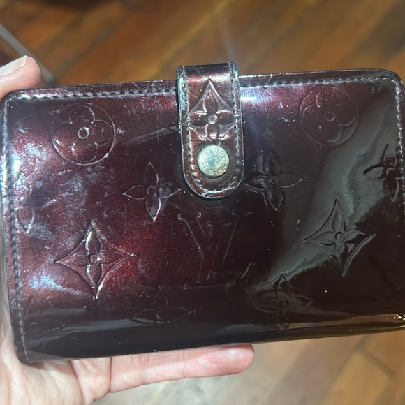 Louis Vuitton vernis wallet burgundy red - Picture 11 of 13